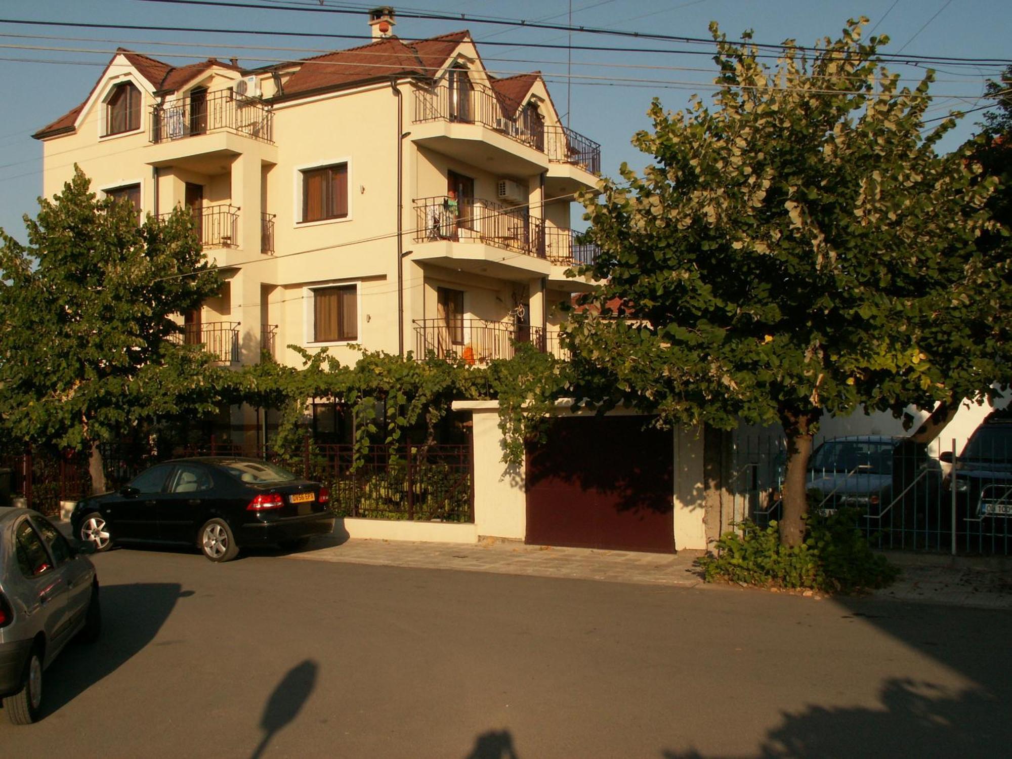 Family Hotel Bellehouse Csernomorec Kültér fotó
