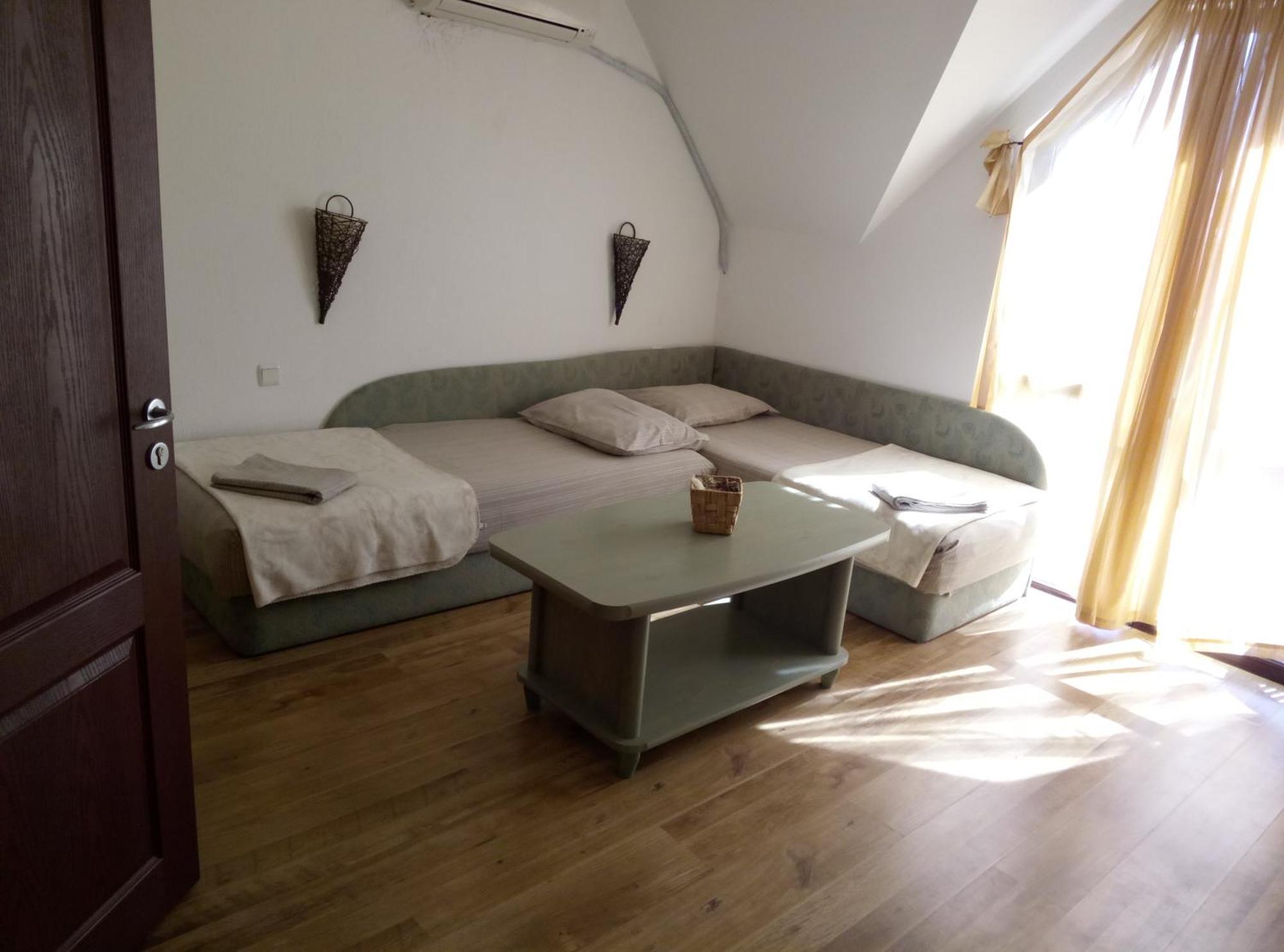 Family Hotel Bellehouse Csernomorec Szoba fotó
