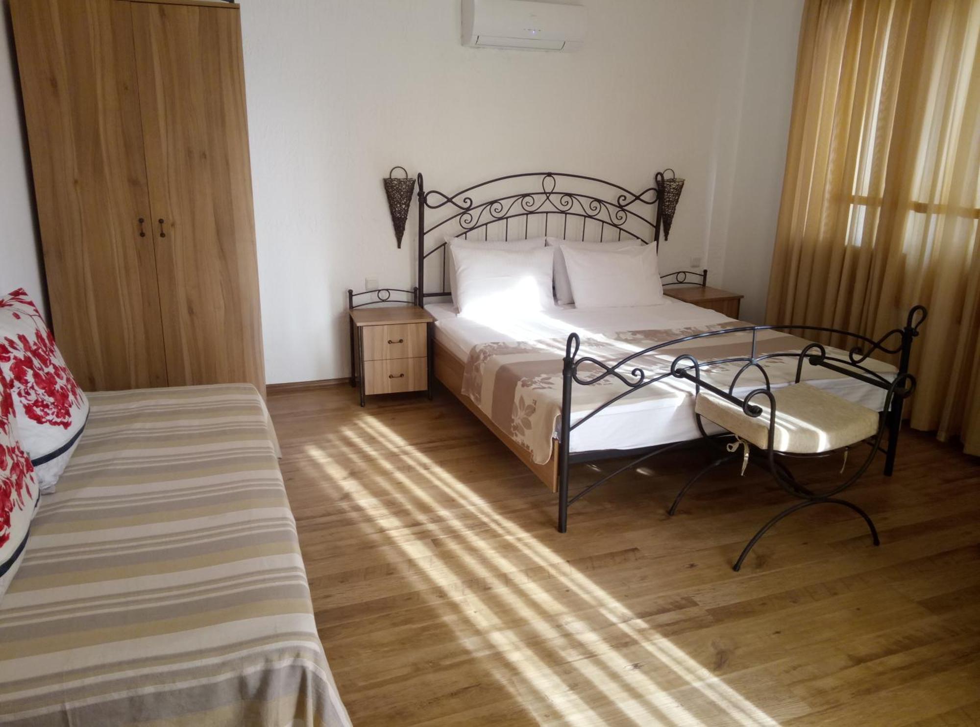 Family Hotel Bellehouse Csernomorec Szoba fotó